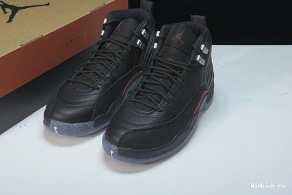 12 UTILITY JORDAN BLACK AIR 1025